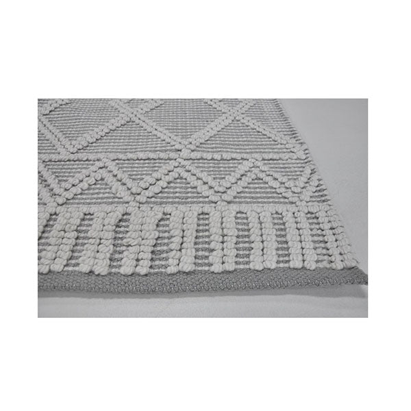 Courtyard Off White Rug 240Cmx320Cm