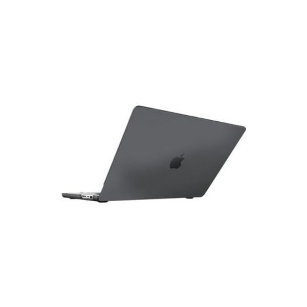 Studio Macbook Pro 16 Inch