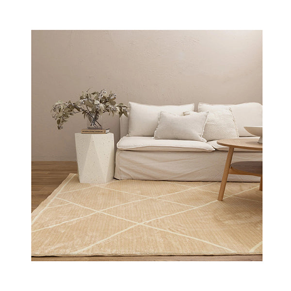 Claudette Diamonds Beige Rectangle Rug