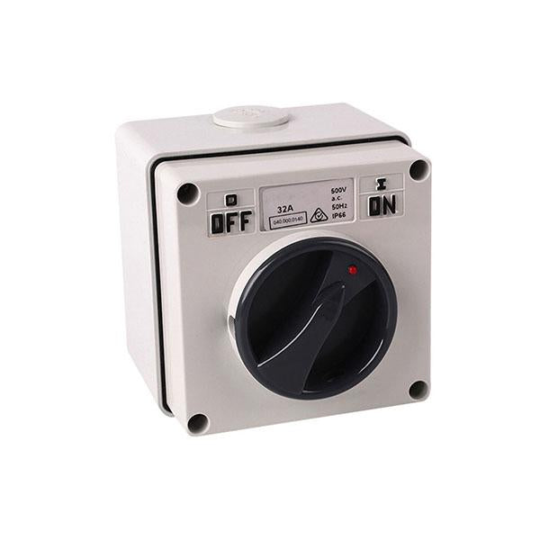 3 Pole Surface Switch 500V – Simply Wholesale