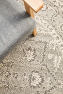 Evoke Round Silver Flower Transitional Rug