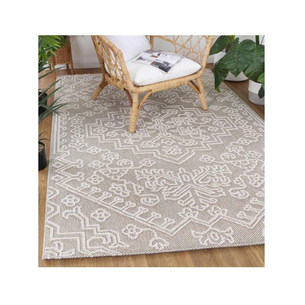 Efate Kitui Beige Traditional Flatweave Rug