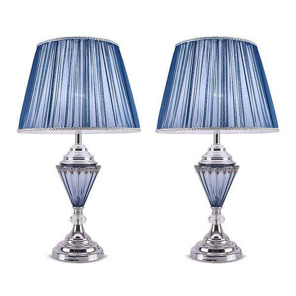 Elegant Table Lamp With Warm Shade
