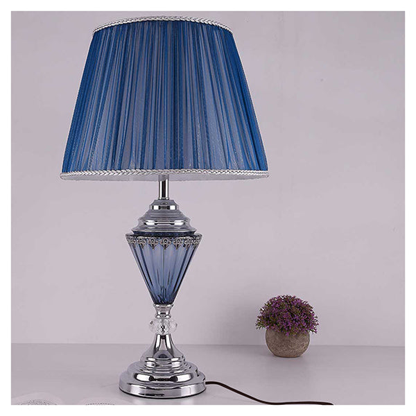 Elegant Table Lamp With Warm Shade