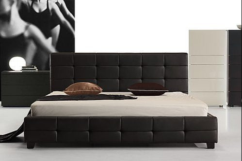 King PU Leather Deluxe Bed Frame Black