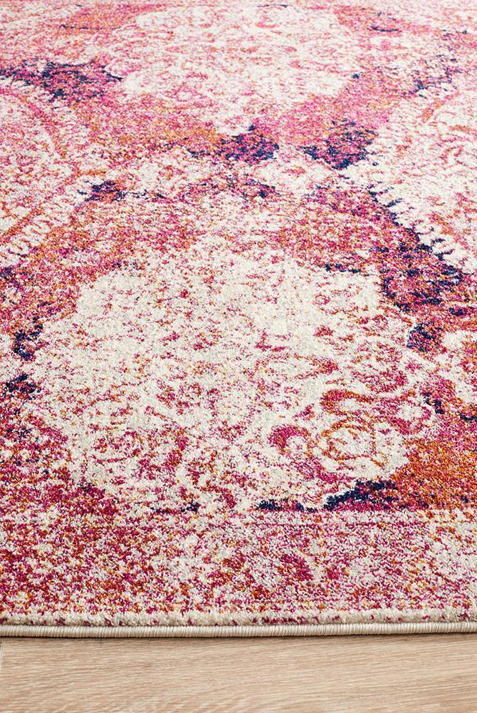 Museum Byron Fuschia Rug