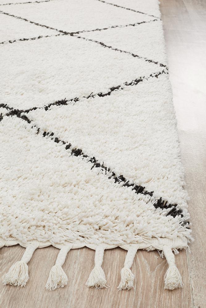 Saffron Elmas White Rug