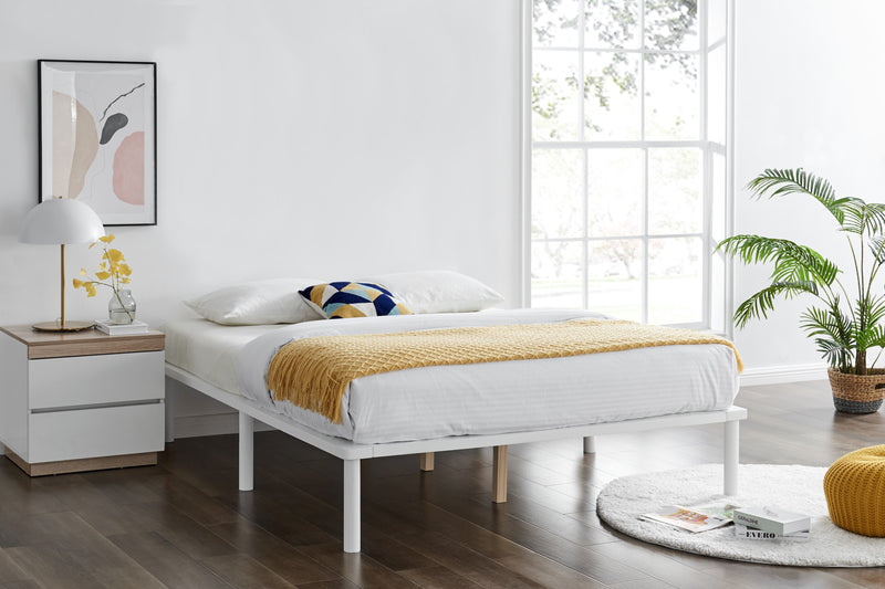 Shangri-La Orlando Wood Bed (Queen, White)