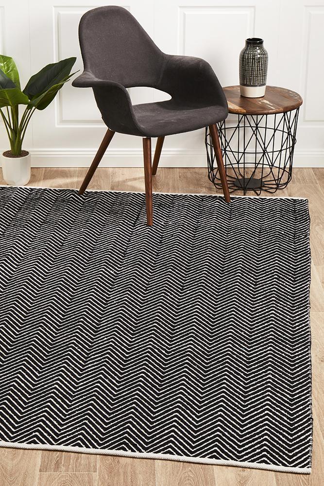 Spirit Chevron Black Rug