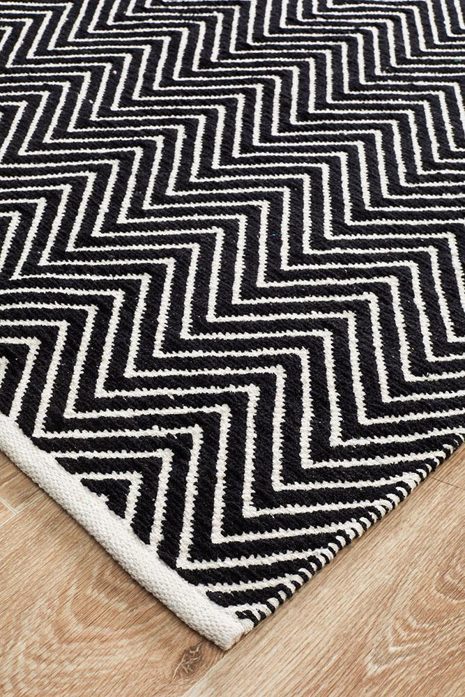 Spirit Chevron Black Rug