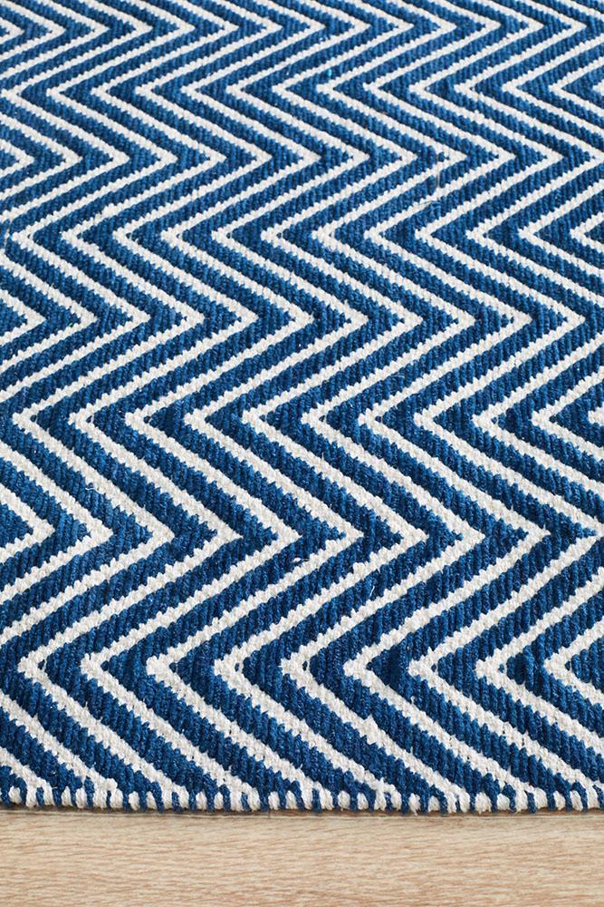 Spirit Chevron Navy Rug