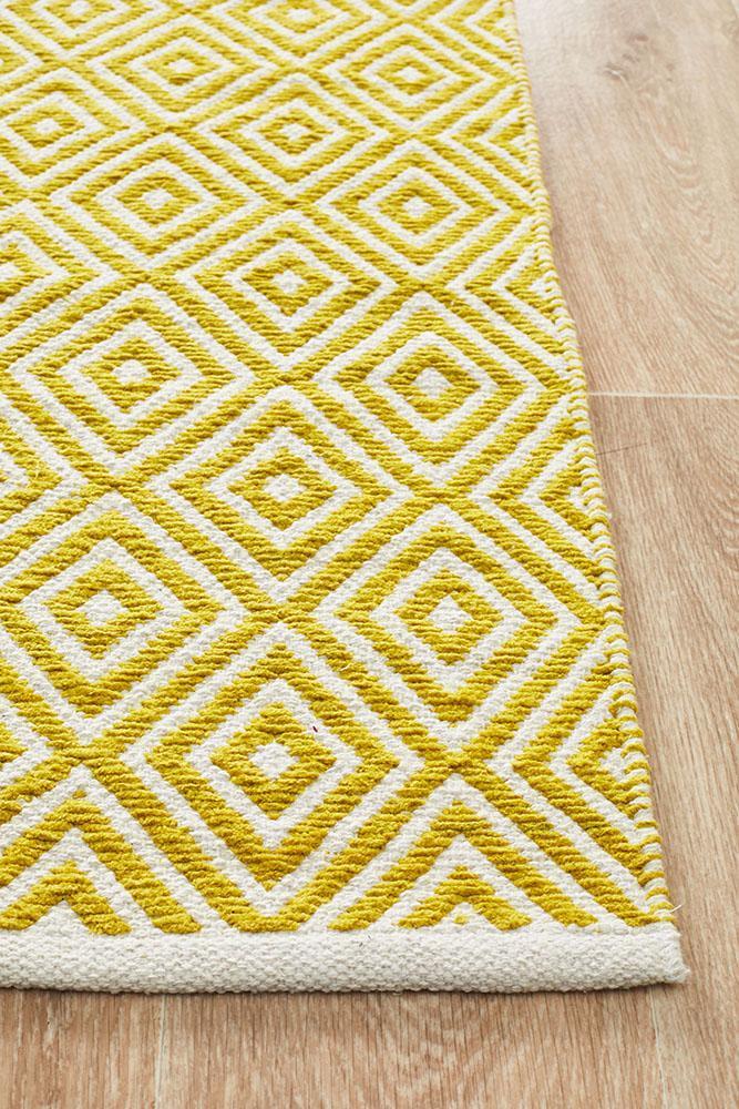 Spirit Diamond Yellow Rug