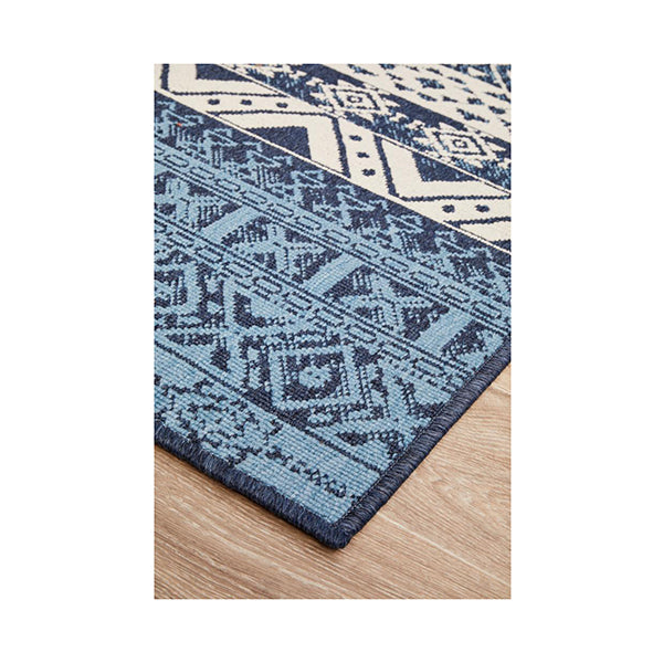 Ocean Power Loomed White Blue Rug