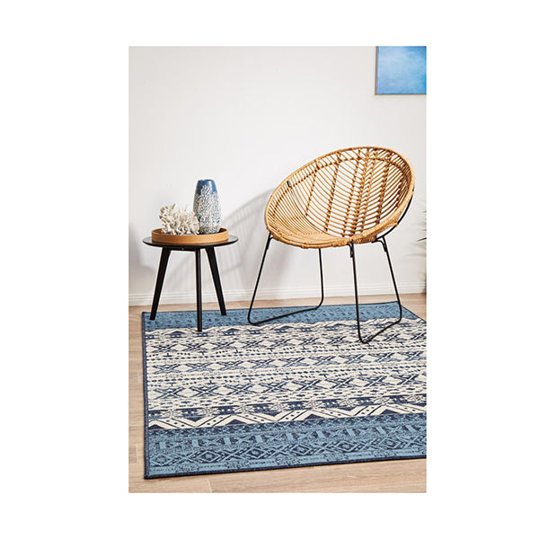 Ocean Power Loomed White Blue Rug