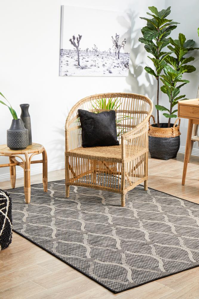 Terrace Golven Black Rug