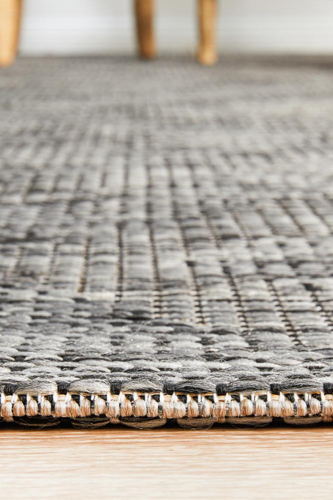 Terrace Diamant Black Rug