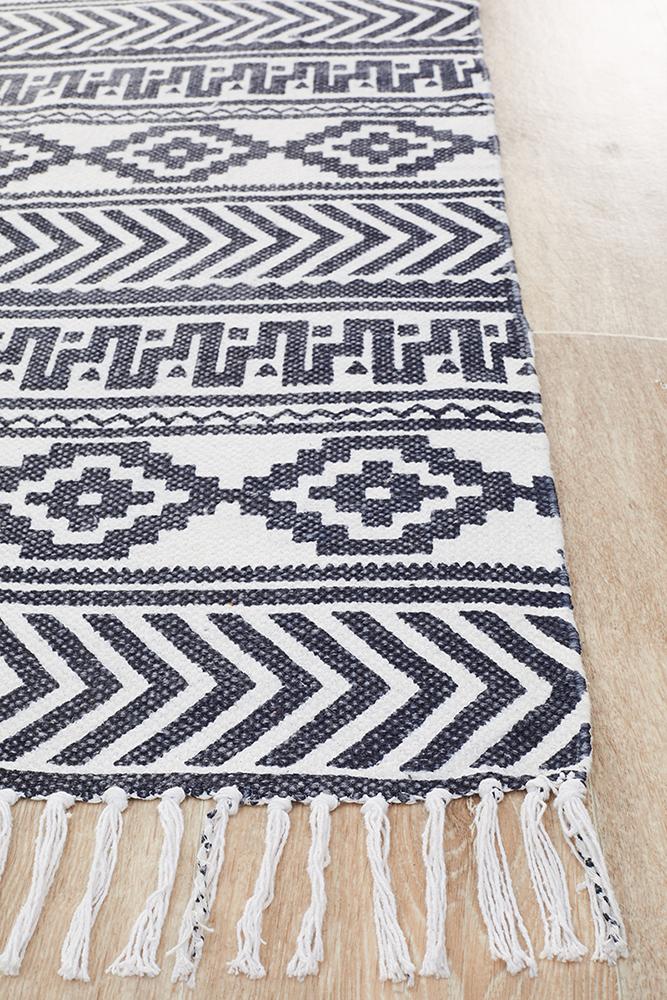 Zulu Totemic Rally White Rug